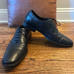 Cole Haan size 11. Classic cap toe Black Leather Men's Dress Shoes